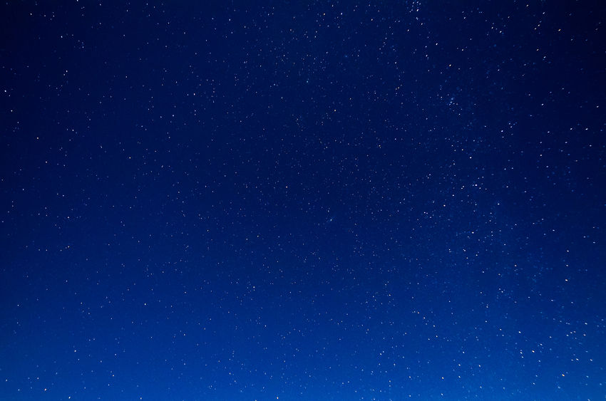夜空のイメージ図