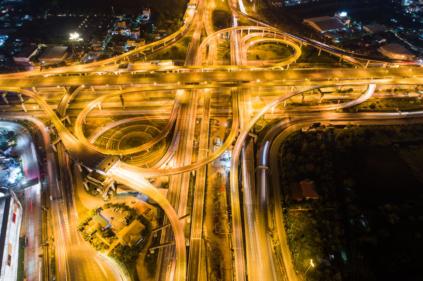 遠絡(えんらく)療法の気の流れを道路に例えた写真